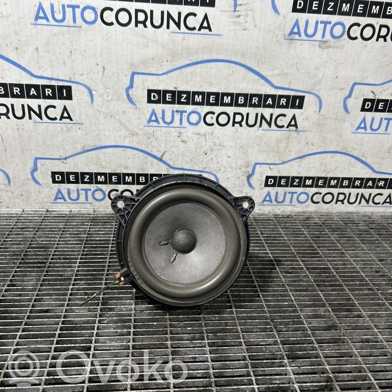 Altavoz de la puerta trasera