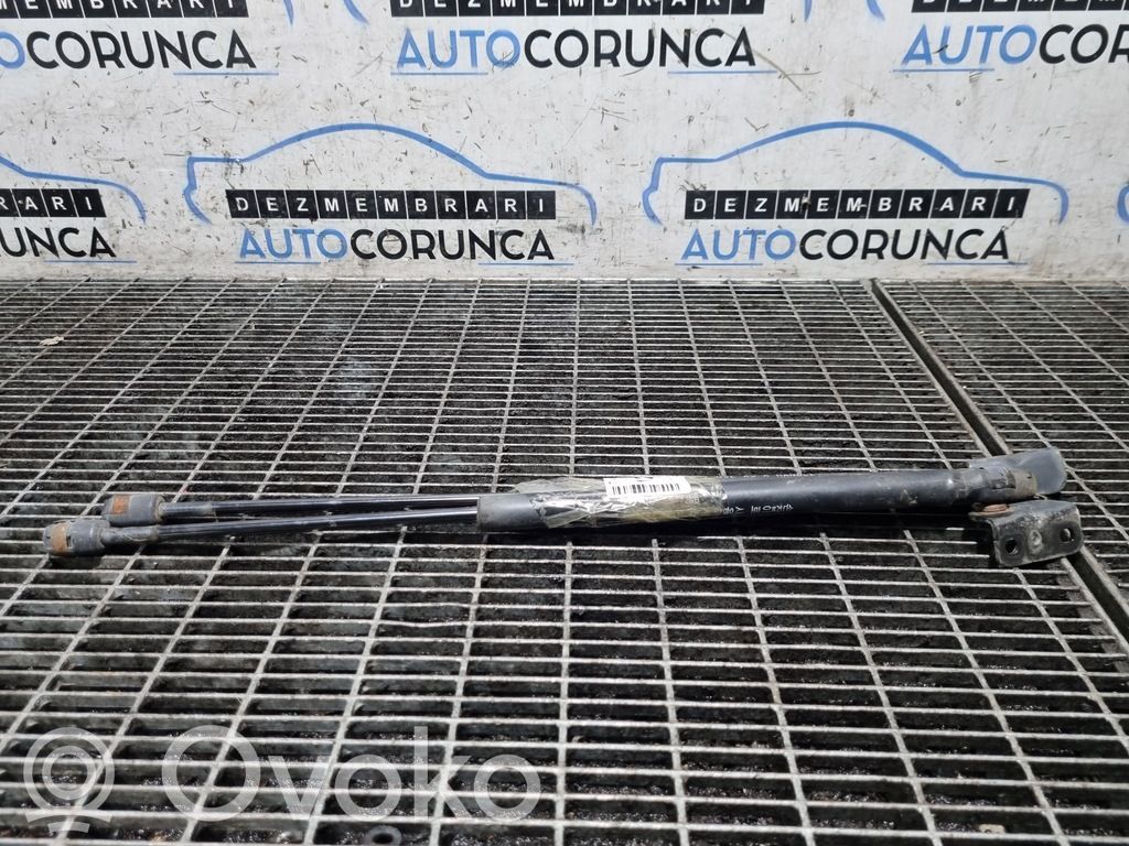SsangYong Tivoli Tailgate/trunk strut/damper 