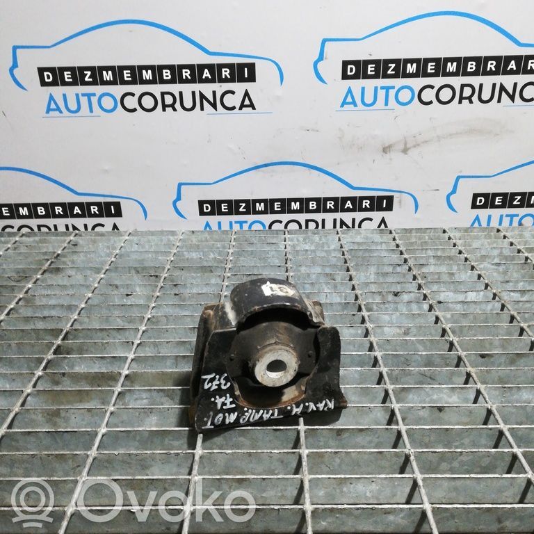 Toyota RAV 4 (XA30) Engine mounting bracket 