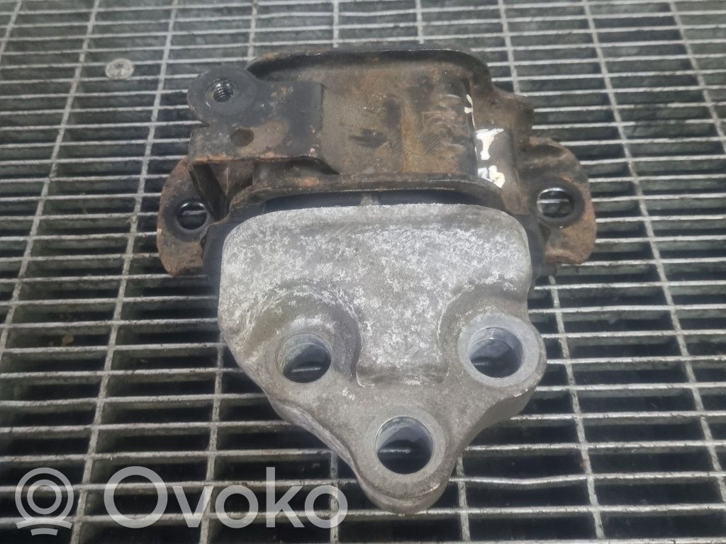 Engine mounting bracket   MOTORSTANGA