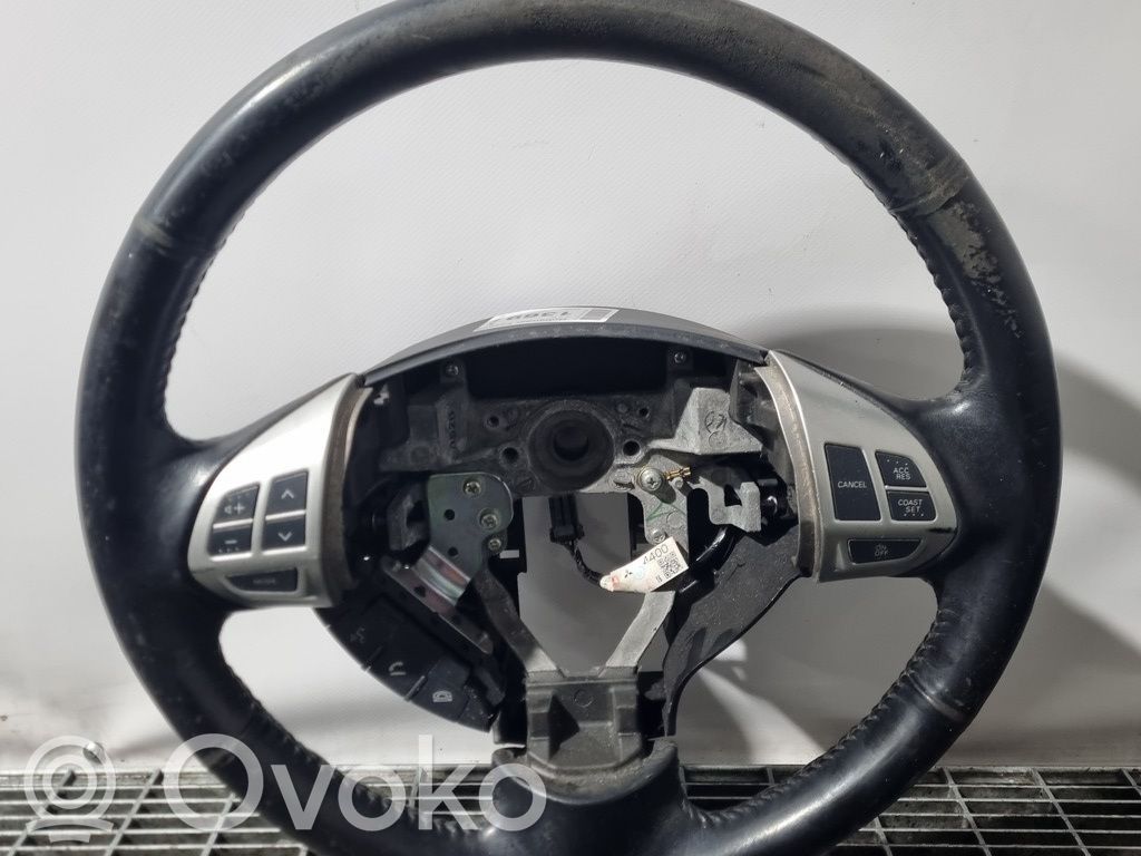 Mitsubishi Outlander Stūre 