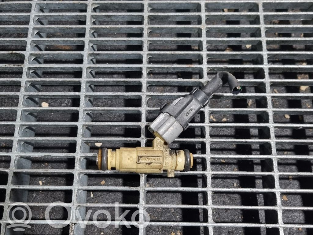 Hyundai Tucson JM Inyector de combustible 