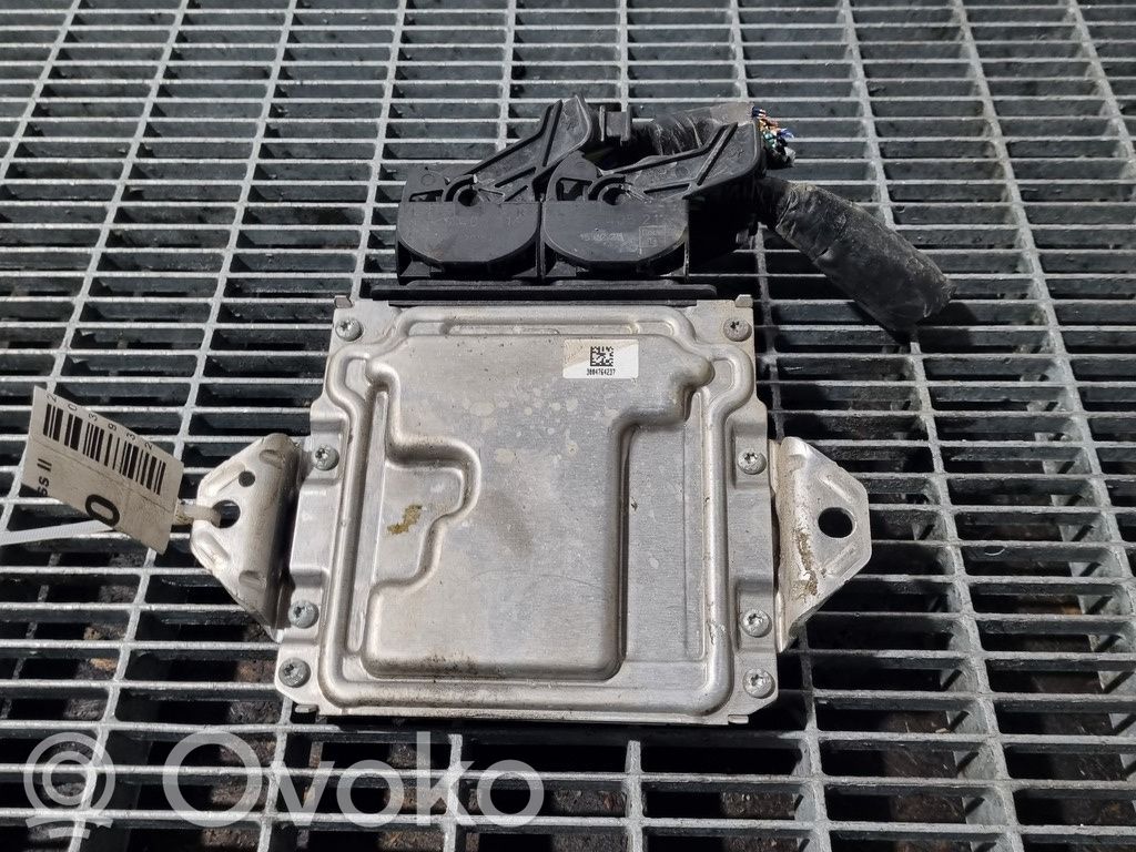 Engine control unit/module ECU   0261S08263