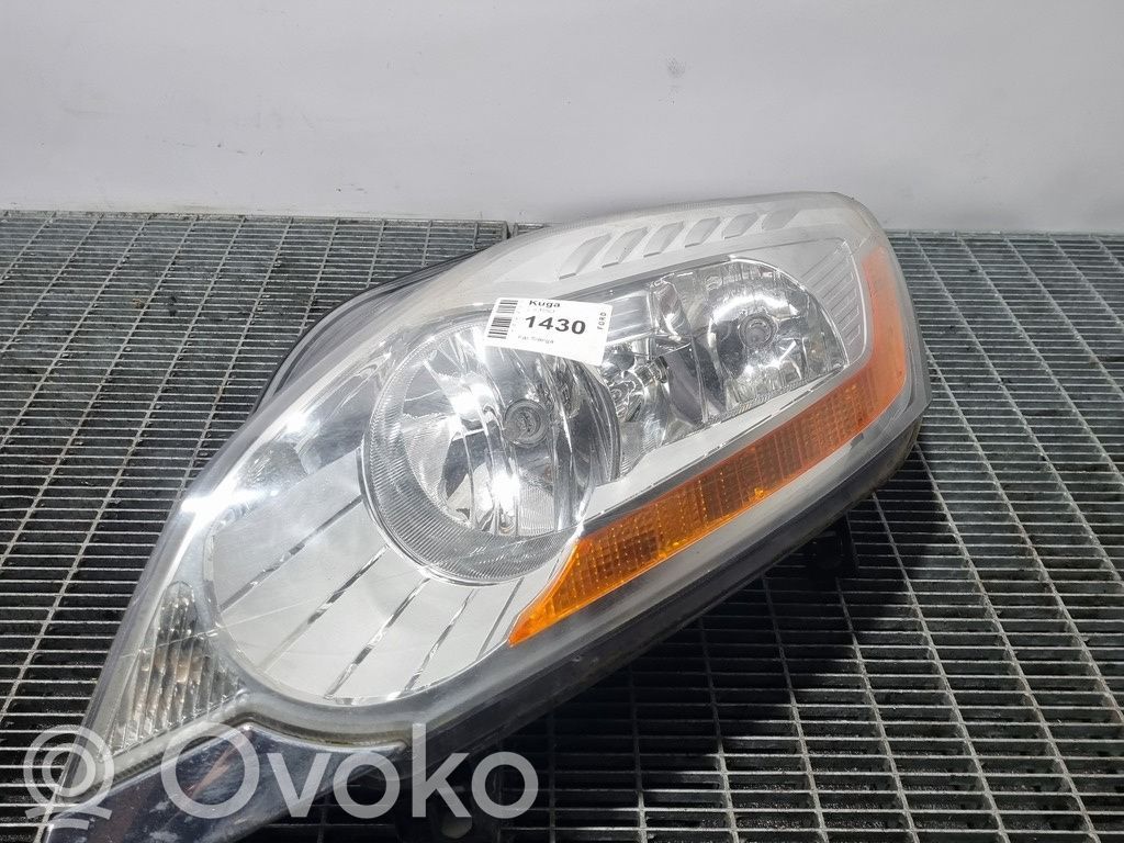 Ford Kuga I Headlight/headlamp 