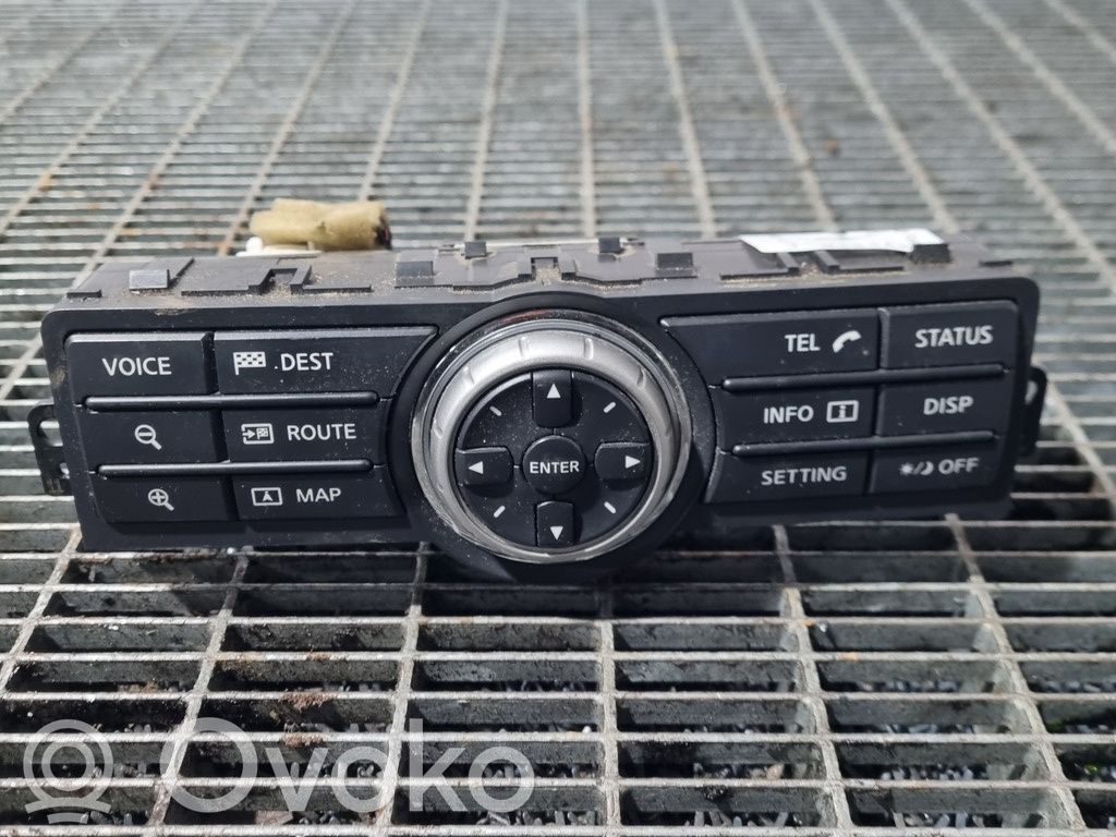Nissan Navara D40 Unidad de control climatización 