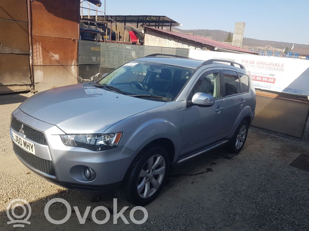 Mitsubishi Outlander Puerta trasera 