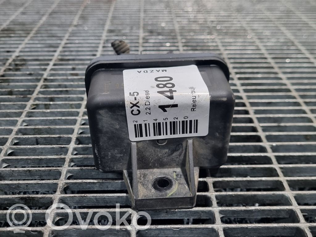 Mazda CX-5 Glow plug pre-heat relay 