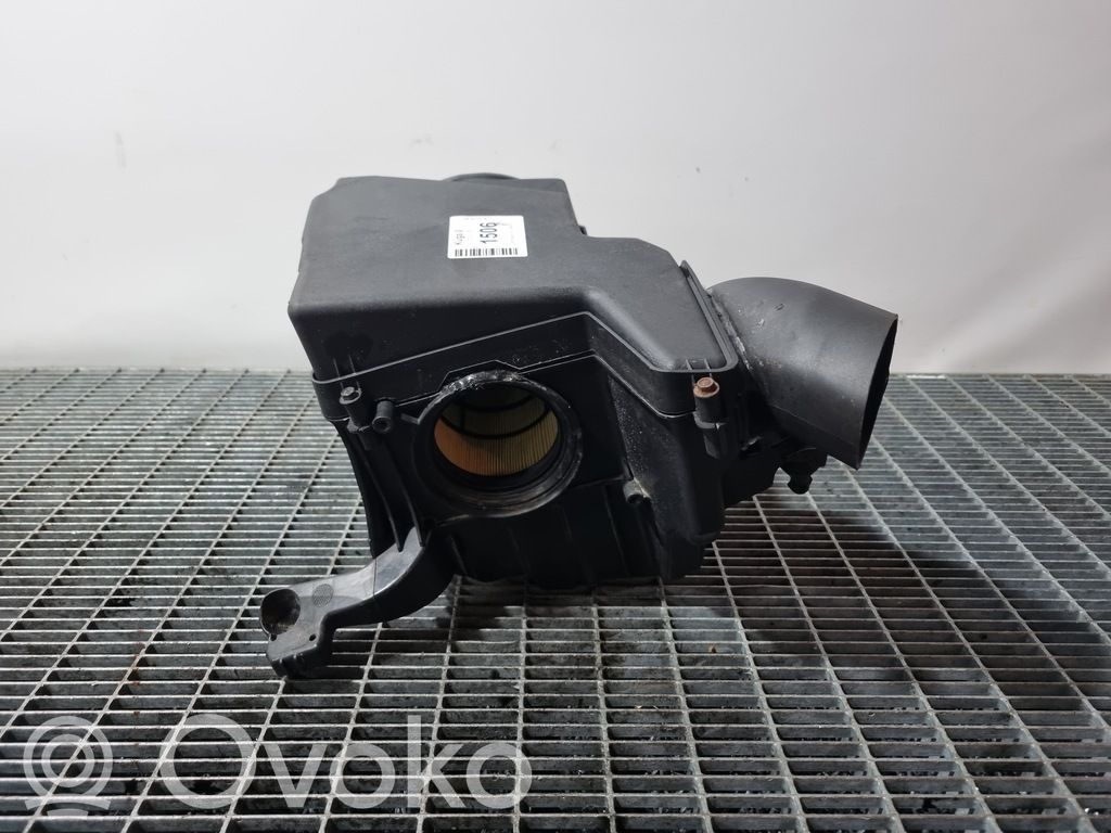 Ford Kuga II Air filter box 