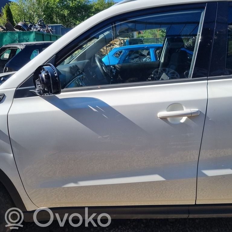 Suzuki Vitara (LY) Puerta delantera 