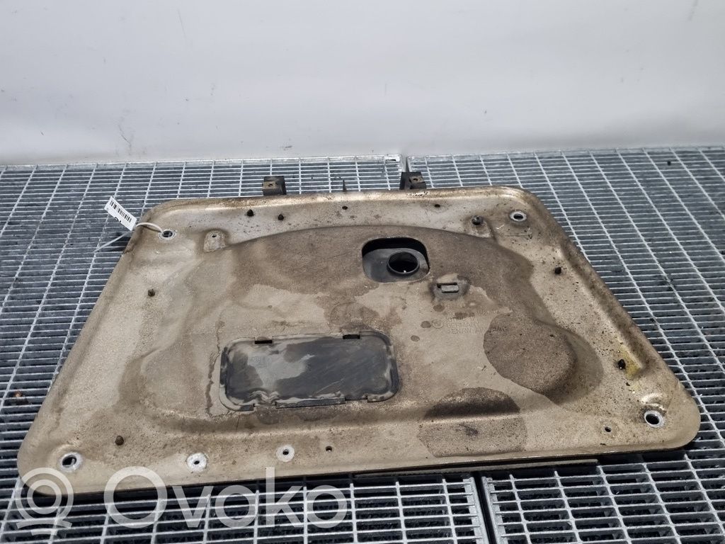 Engine splash shield/under tray   3415148
