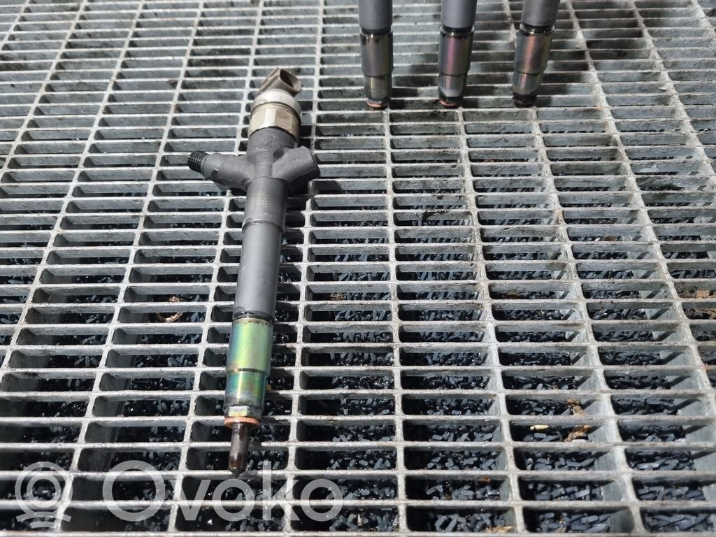 Inyector de combustible   1465A041