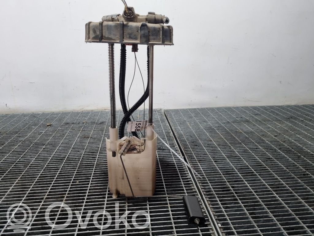 Bomba interna de combustible   1339A02