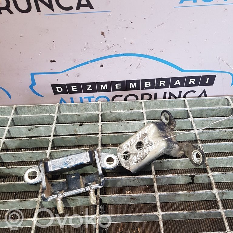 Nissan Qashqai Set balamale ușă spate 