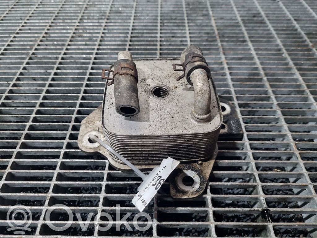 Mitsubishi Outlander Radiator ulei motor 