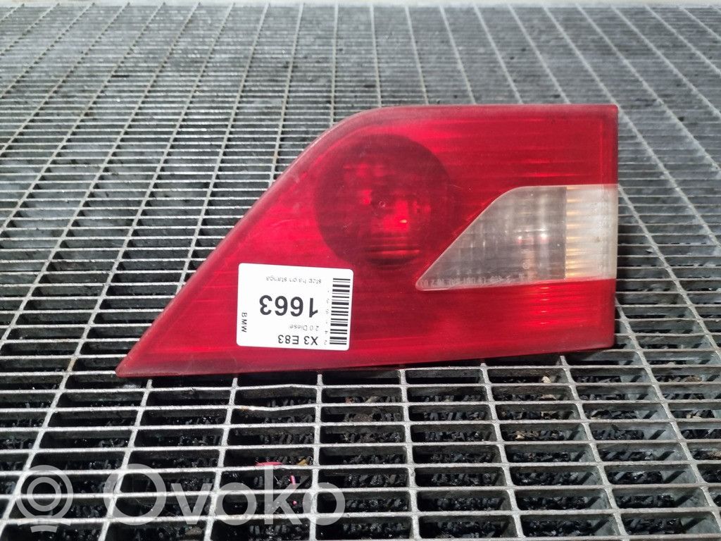 BMW X3 E83 Lampy tylnej klapy bagażnika 