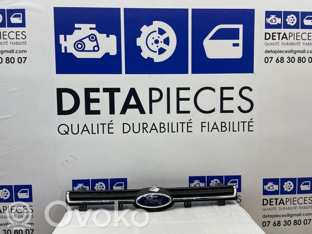 Ford Ecosport Etupuskurin ylempi jäähdytinsäleikkö 