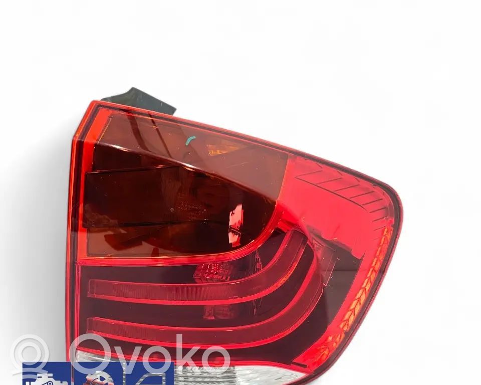 Tail light part