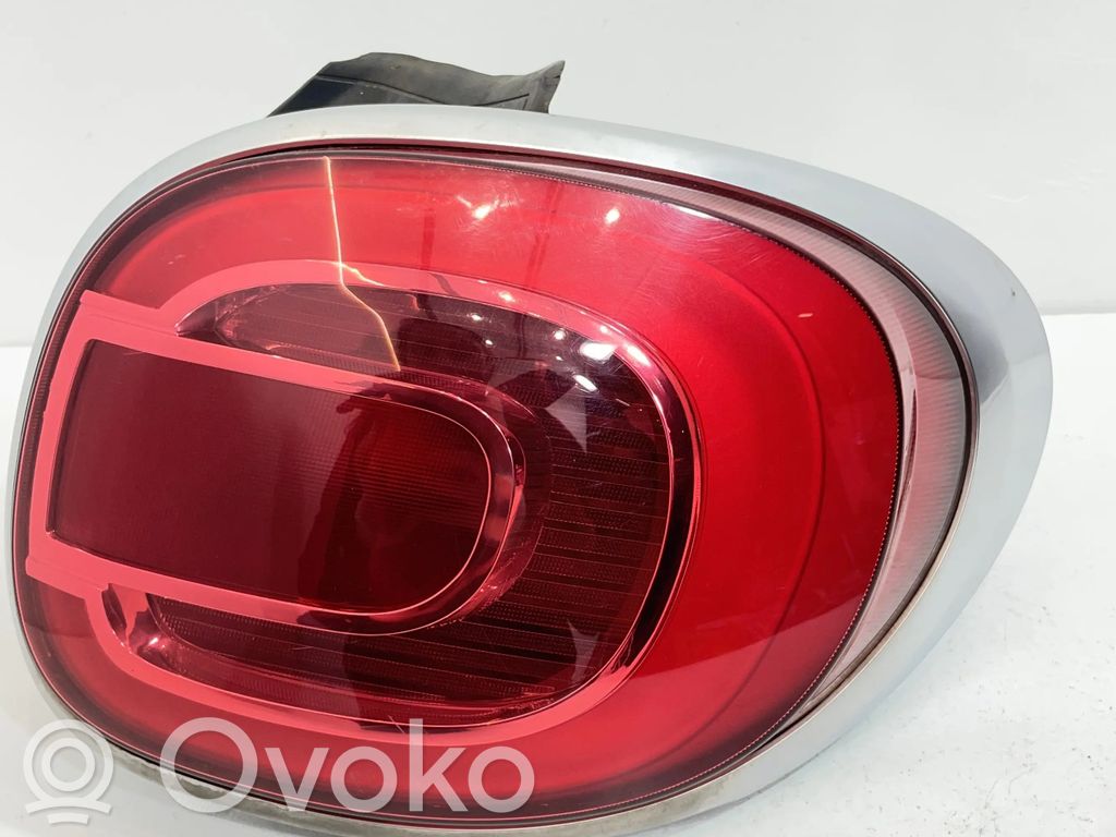 Fiat 500L Lampă spate în caroserie 