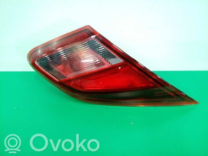 Headlight/headlamp bulb   39012623