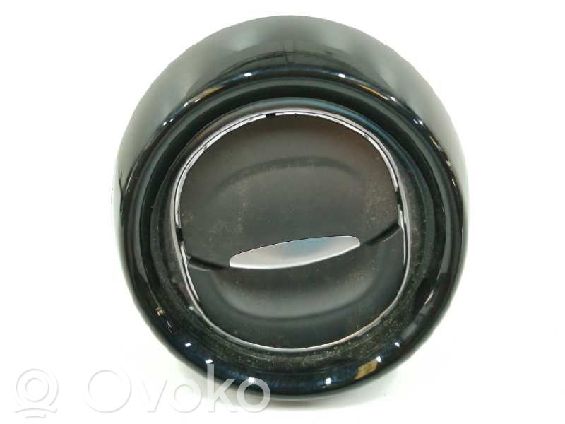Conducto/guía del intercooler   687608143R,LADODERECHO