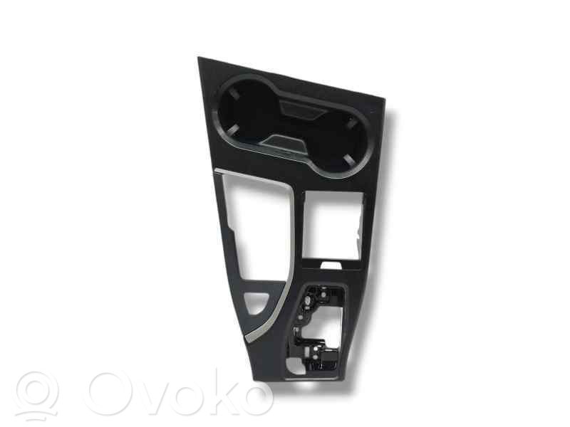 Lexus UX Console centrale 