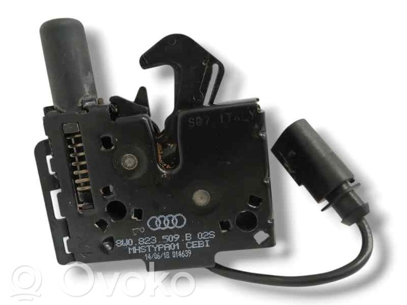 Audi A4 S4 B9 8W Fissaggio gancio/anello 