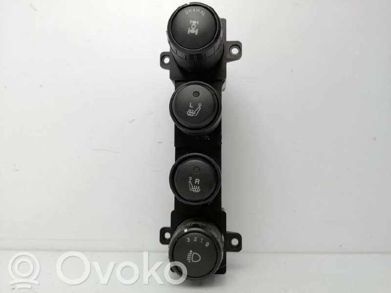 Multifunctional control switch/knob   8530131530