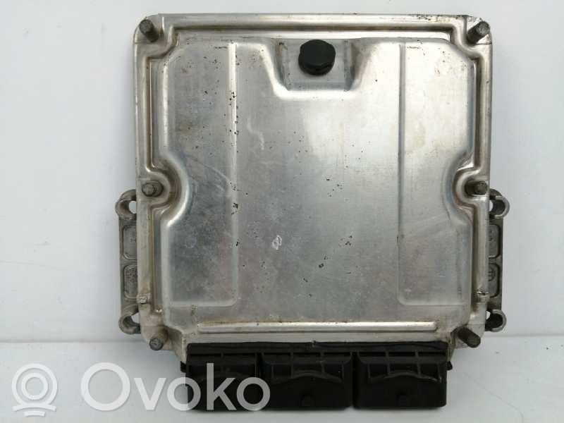 Opel Movano A Engine control unit/module 