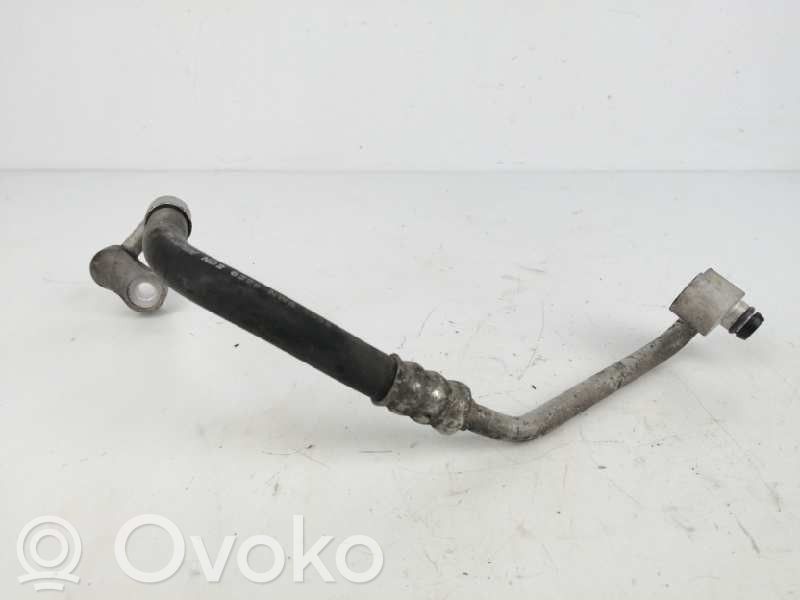 Ilmastointilaitteen putki (A/C)   8363237