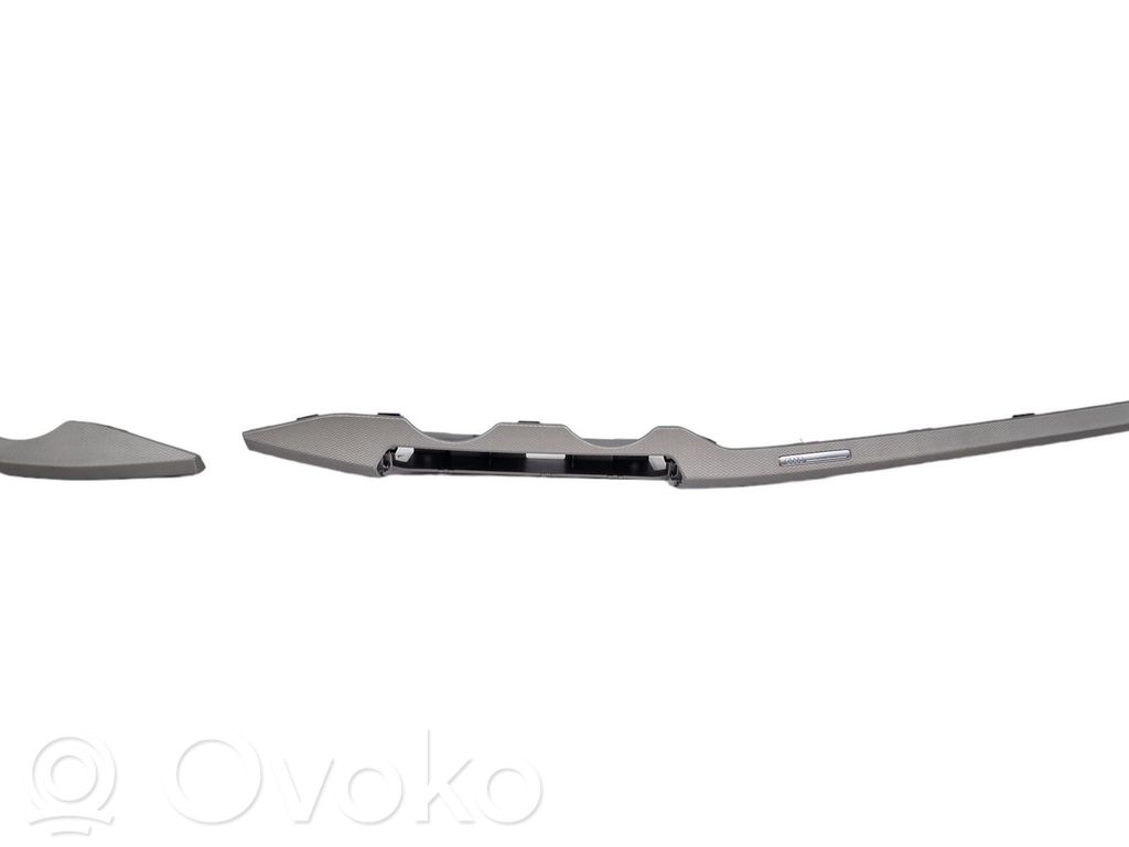 Audi Q2 - Osłona tylnej klapy 