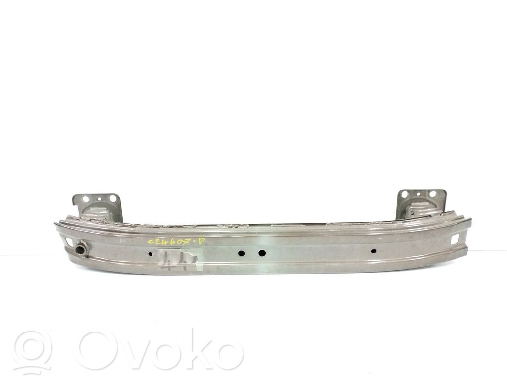 Front bumper mounting bracket   OBSERVARFOTOS