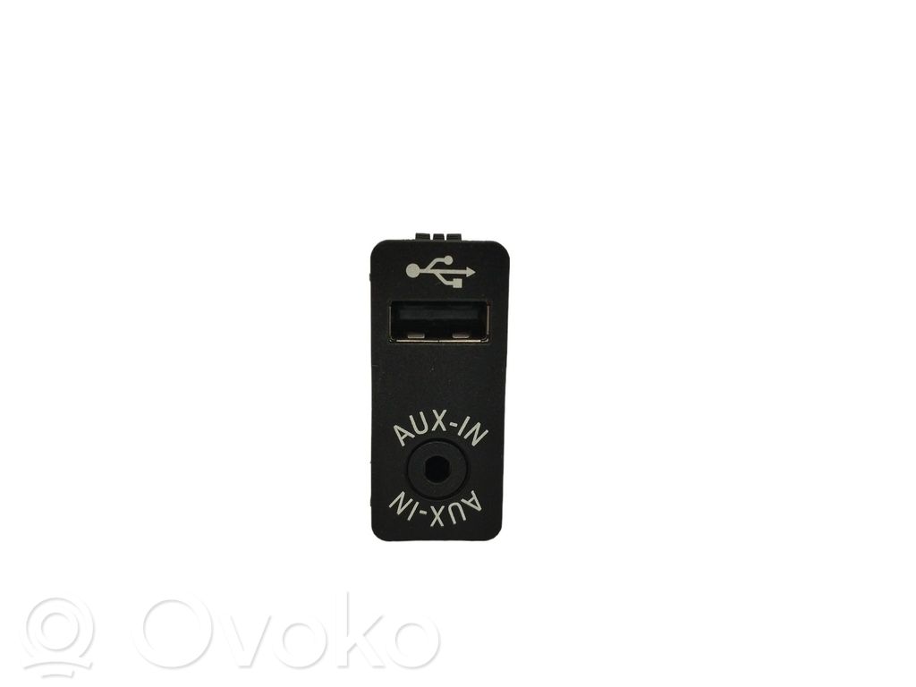 Other control units/modules   84109229246,PUERTOUSBAUX