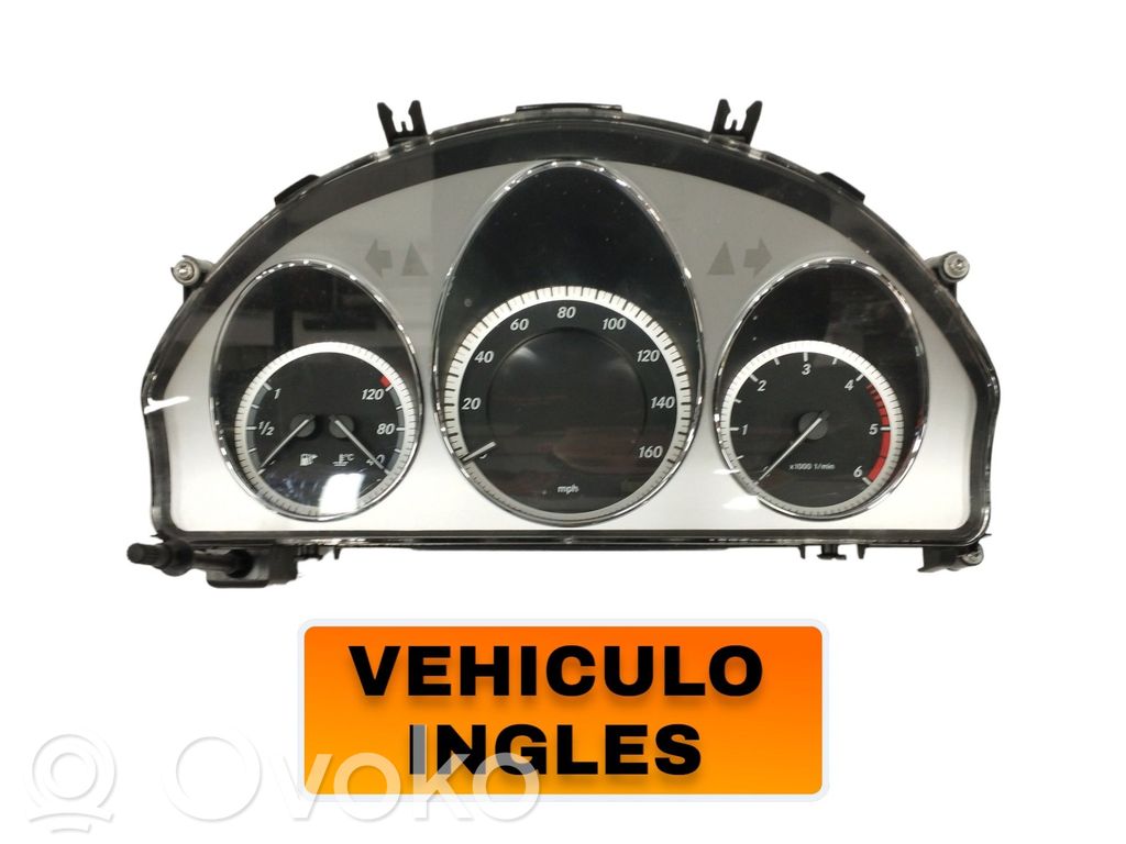 Mercedes-Benz C W204 Tachimetro (quadro strumenti) 