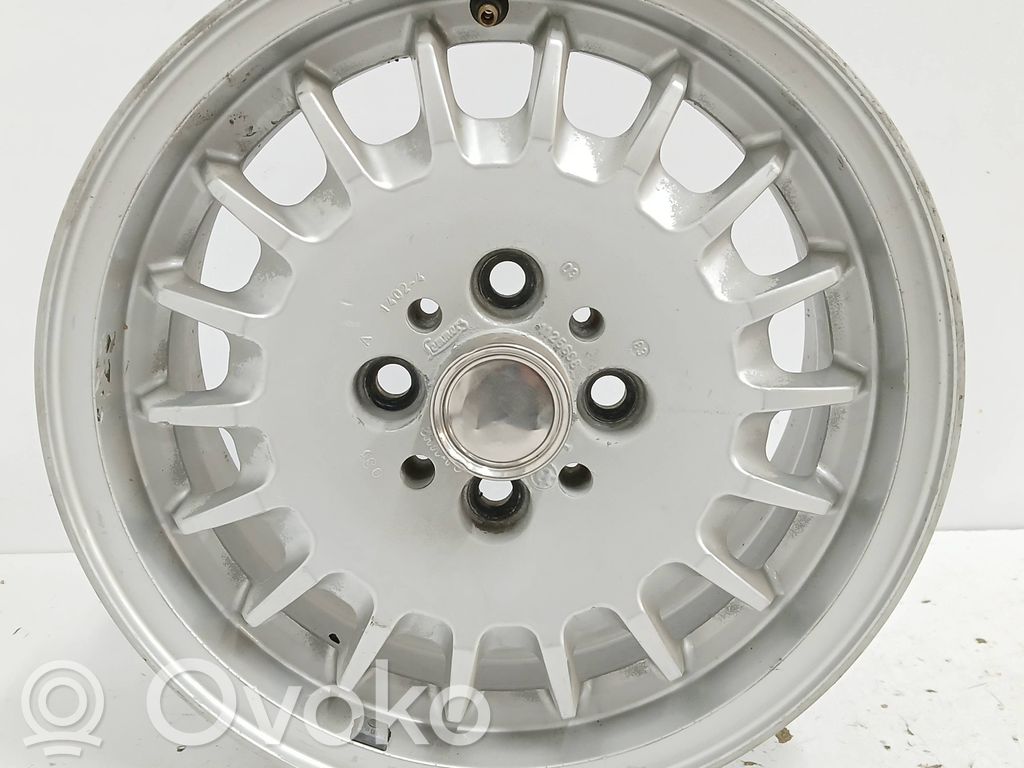 BMW 3 E30 R18-alumiinivanne 