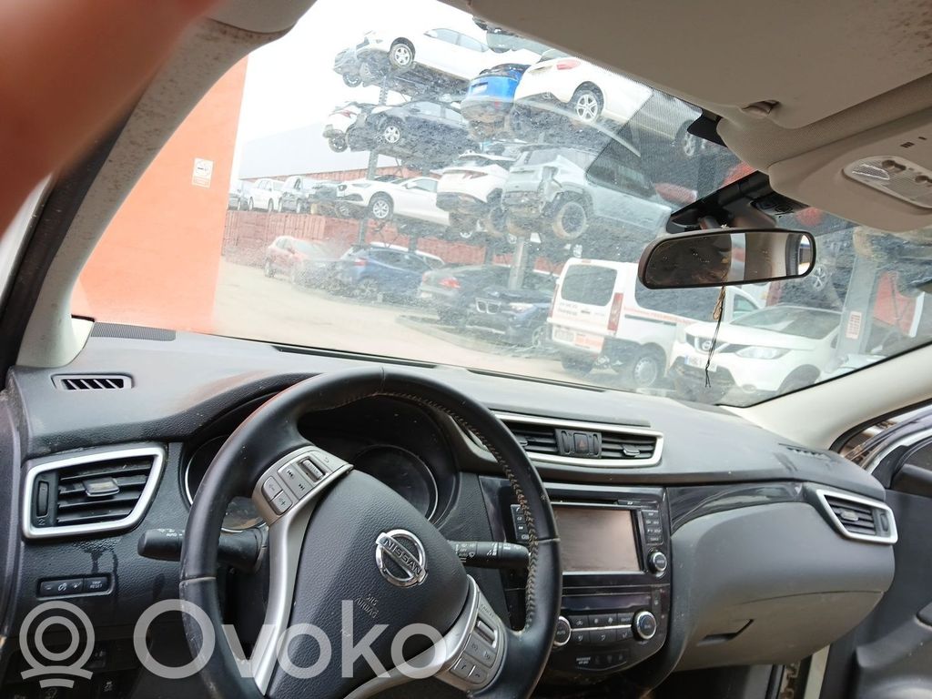 Nissan Qashqai Deska rozdzielcza 