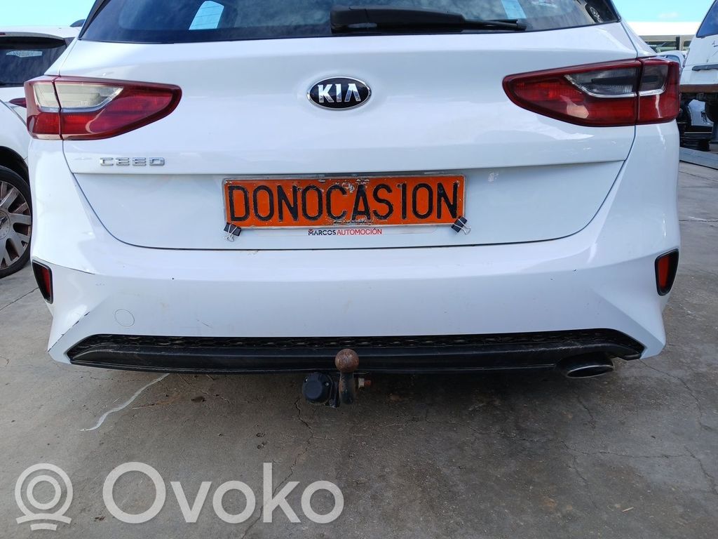 KIA Ceed Parachoques 