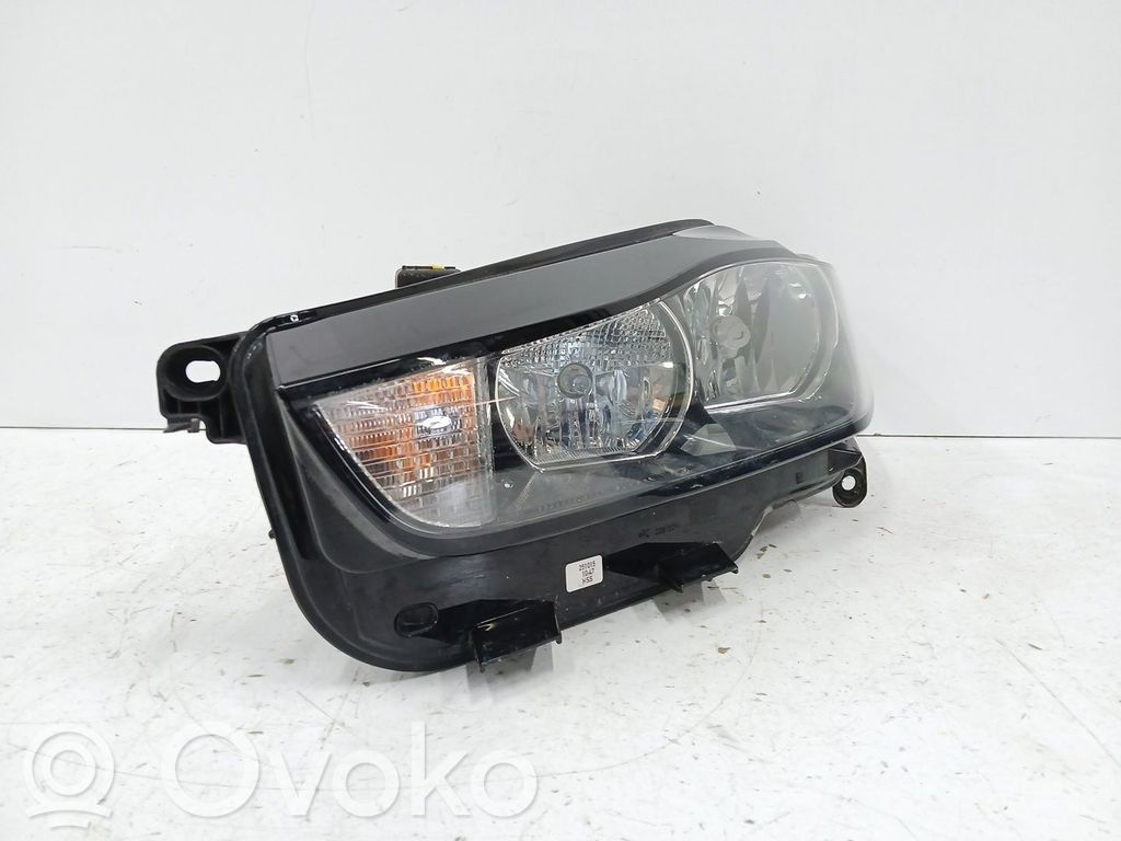 Jaguar XE Phare frontale 
