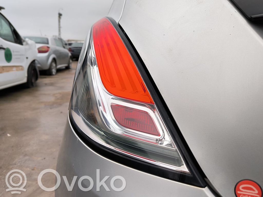 Rear/tail lights