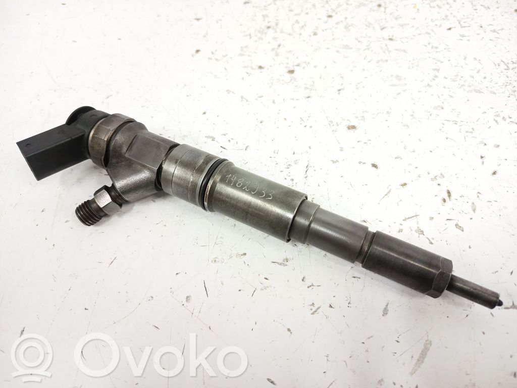 Inyector de combustible   7790629,0445110149