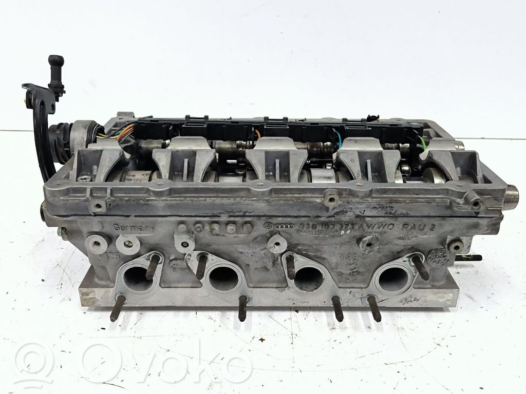 Culata del motor   03G103373A