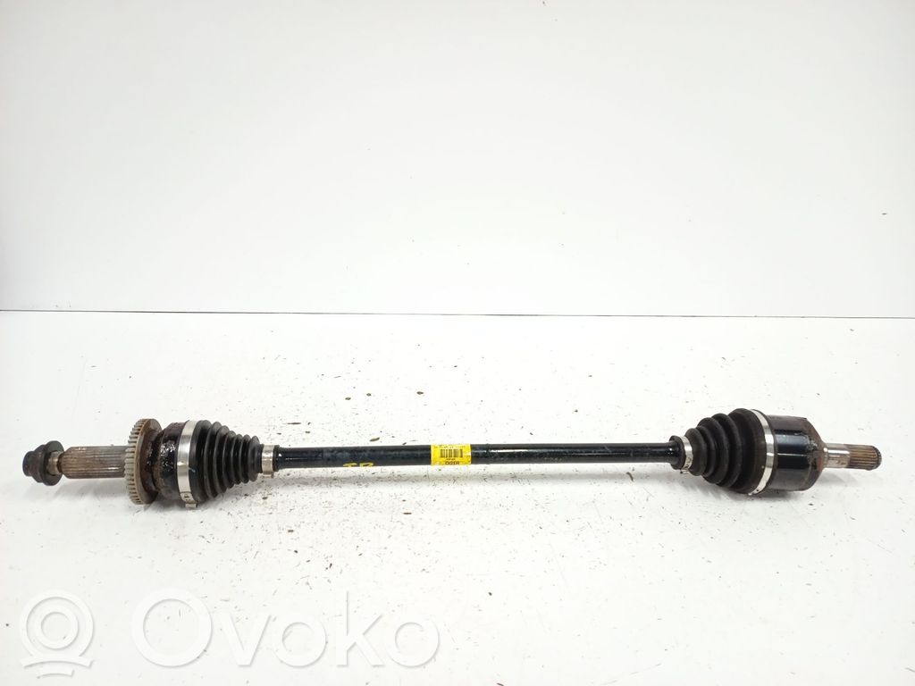 Takavetoakseli   496012W050