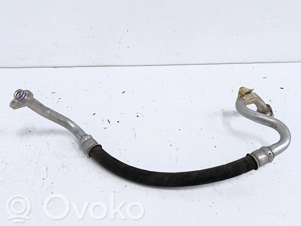 Jaguar XE Ilmastointilaitteen putki (A/C)