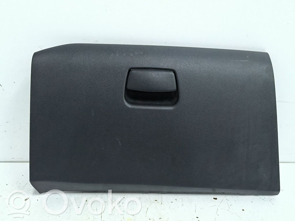 KIA Rio Daiktadėžė 