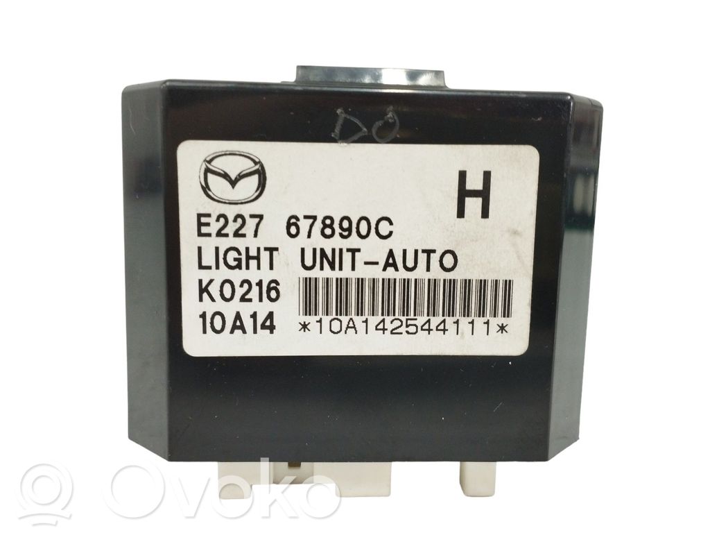 Sonstige Steuergeräte / Module   E22767890C,K0216