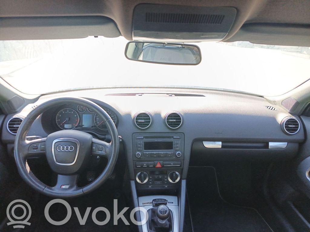 Audi A3 S3 8P Dashboard 