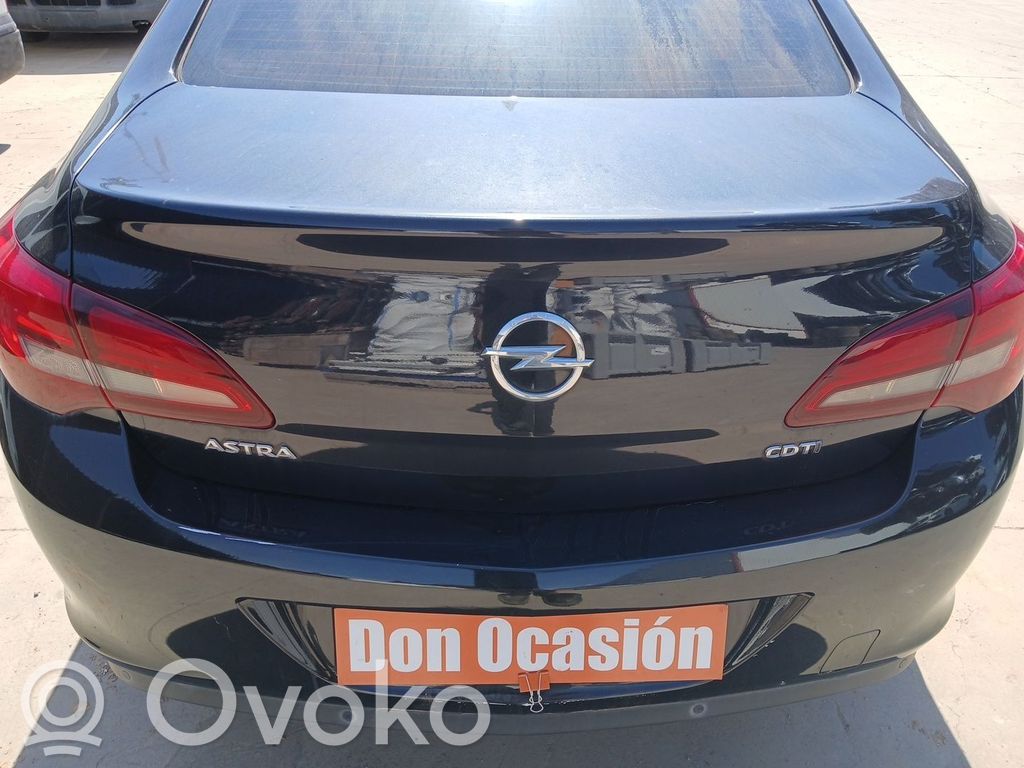 Opel Astra J Puerta del maletero/compartimento de carga 