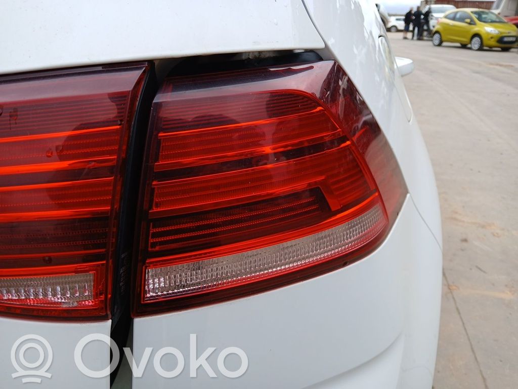 Volkswagen Golf SportWagen Lampa tylna