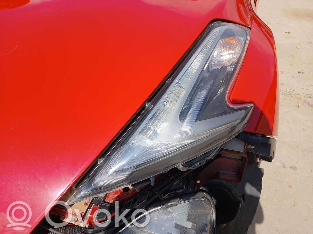 Nissan Juke I F15 Scheinwerfer