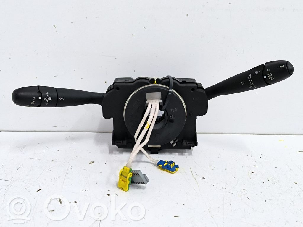 Multifunctional control switch/knob   96605599XT