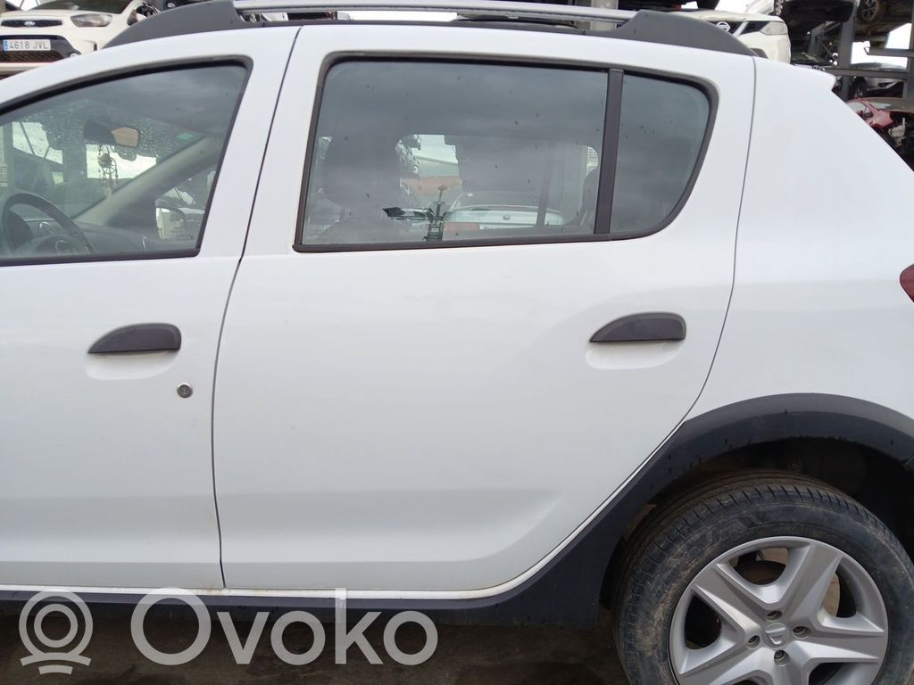 Dacia Sandero II Tür hinten
